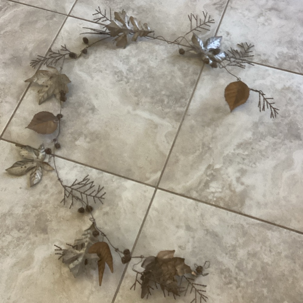 Grandinroad Metal Garland